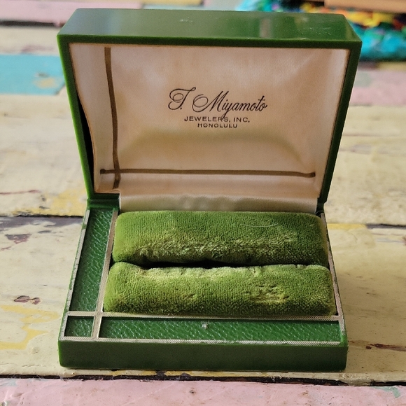 Double RING BOX - Picture 1 of 4